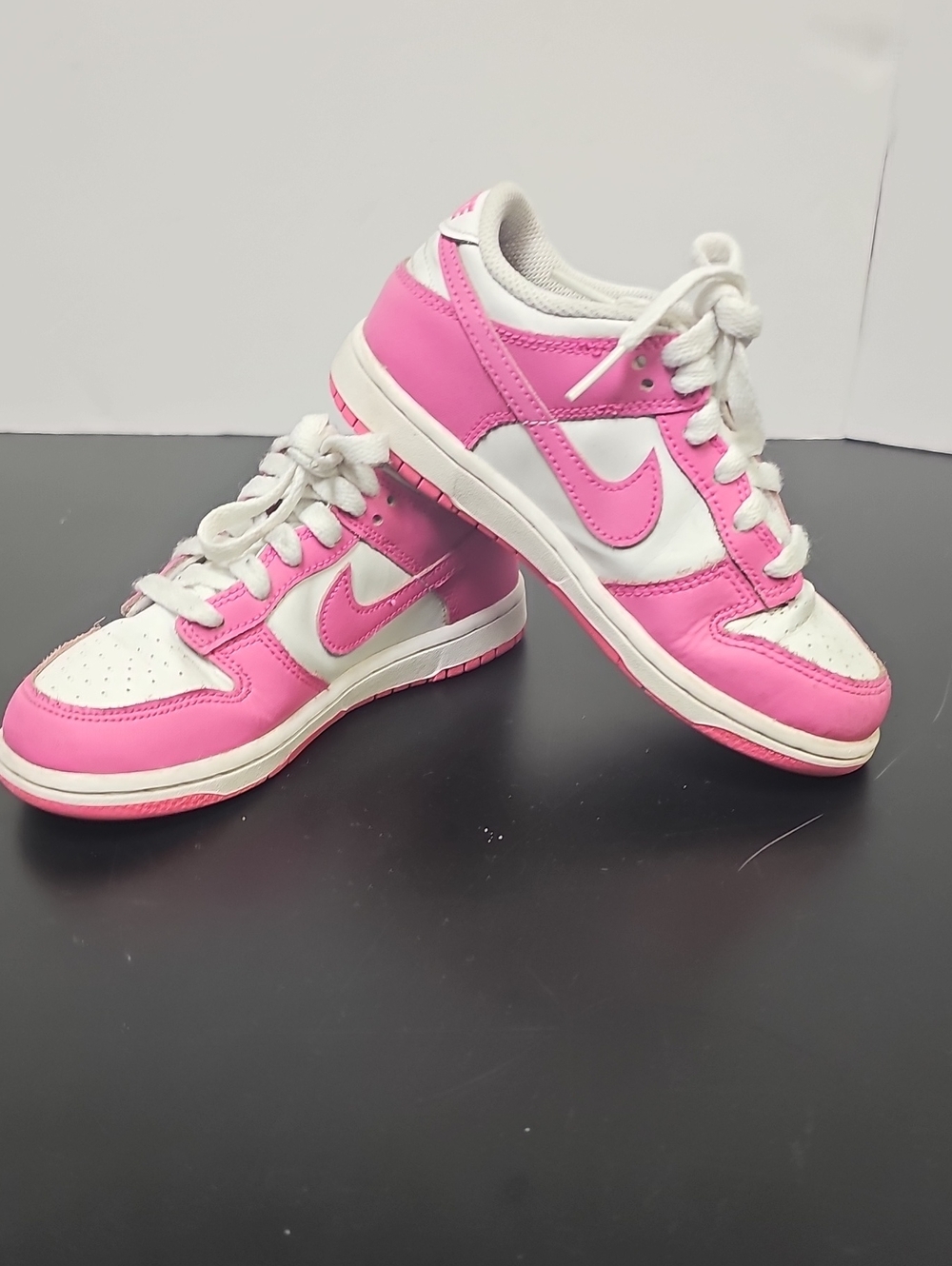 Nike Kids Pink and White Low-Top Sneakers